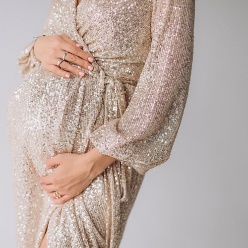 IrisDressButik Sequin Maternity Dress for Photo Shoot Gold Maternity Evening Gown Baby Shower Midi Cocktail Dress Pregnancy Wrap Dress