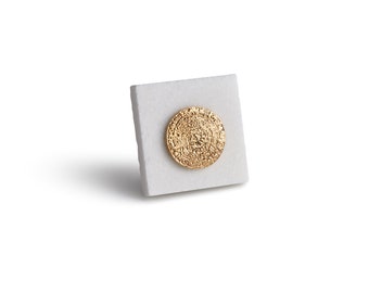Phaistos Disc Thassos White Marble Magnet – Handmade Ancient Greek Minoan Script from Crete, Mystery Artifact for History Enthusiasts