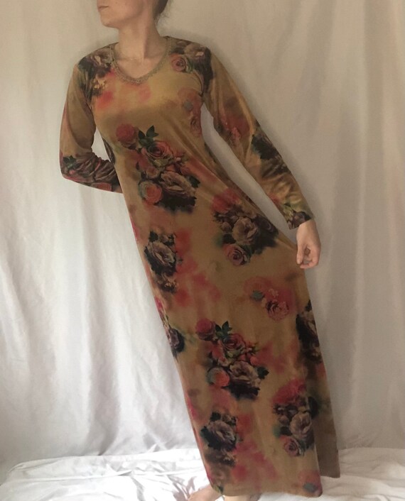 Vintage 70s Long Handmade Velvet Dress - image 2