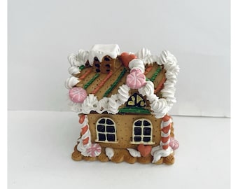 Ceramic Gingerbread House Christmas Trinket Box Candy Canes  READ INFO