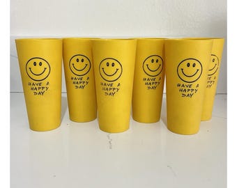 Vintage 1970's Have A Happy Day Smiley Face Plastic Cups Tumblers 16 0z Set Of 6