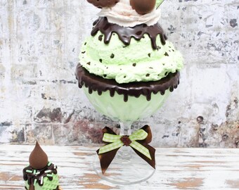 Faux Mint Chocolate Chip Sundae - Hot Choc Fudge Ice Cream Dessert with Spoon, Display Props