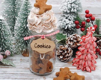 Fake Gingerbread Men Glass Cookie Jar - Faux Christmas Treats, Mrs Claus Bakery, Photo Props