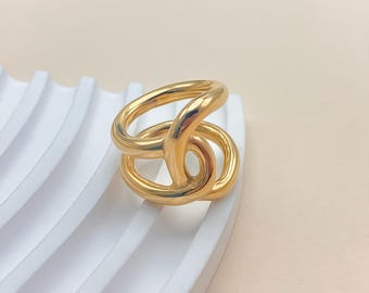 Knot Statement Ring – 14 karat guld PVD-pläterad | Vattentäta, icke-mattningsbara ringar