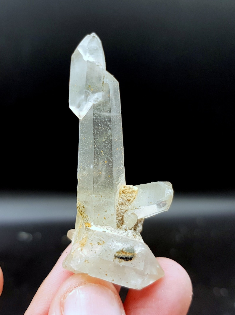 15 Grams Very Beautiful Laser Quartz Crystal @ Pak