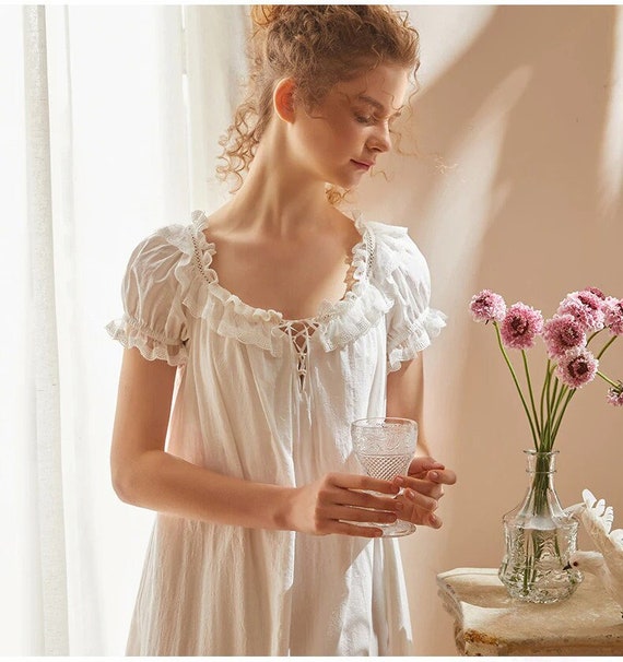 Victorian Short Sleeve Nightgown 
