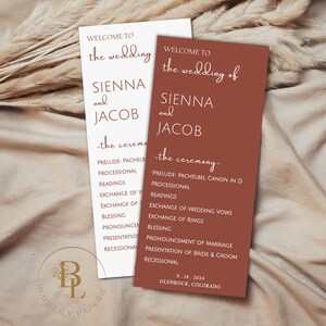 Może przedstawiać: Program ceremonii ślubnej z rdzawo-brązowym tłem i białym tekstem. Program zawiera listę kolejności wydarzeń na ślubie Sienny i Jakuba, który odbędzie się 14 czerwca 2024 roku w Glenrock, Kolorado.