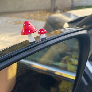 Mushroom Car Decoration Fairy Garden