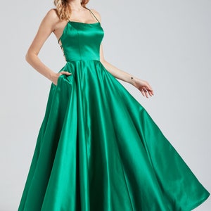Prom Dresses,  Sleeveless Bridesmaid Dress, A Line Lace Up Backless Evening Dress for Women with Pocket for Formal Party Occasion