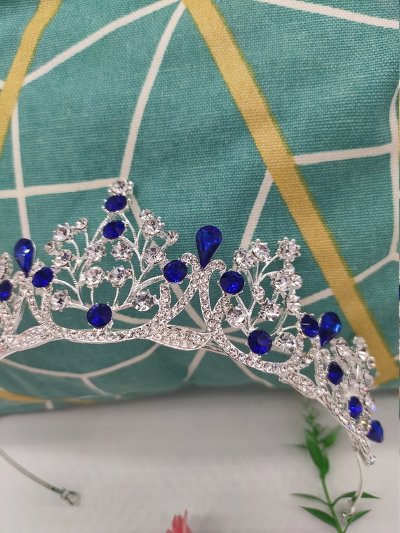 Silber-weiße Königin Krone Mit Strass – Ca. 12,4 Cm, Legierung & Kristall, Für Frauen & Mädchen