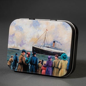 SS Titanic Nomadic Art Gift Tin with Choice of Sweets | Christmas Gift