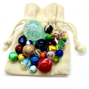 25 Vibrant Marbles in a Personalised Linen Bag - Including 1 Giant Marble per Bag