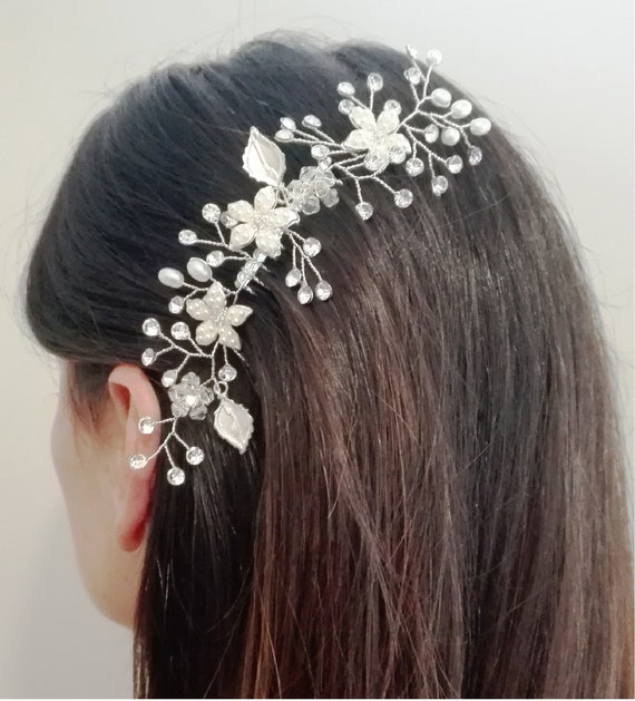 Sparkling Floral Bridal Hair Comb With Pearls, Rhinestones  display picture 2