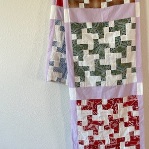 Vintage Missouri Daisy Quilt Top: Hand-Pieced Retro Project (67x81)