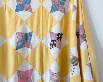 Vintage Quilt Top: Unfinished Quilt (86 x 88 inches)