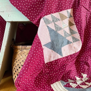 Antique Basket Quilt Top: Hand-Pieced Project Quilt (66x80)