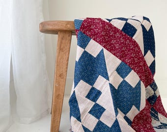 Vintage World's Fair Quilt Top: Unfinished Early 1900s Quilt (68 x 79 inches)