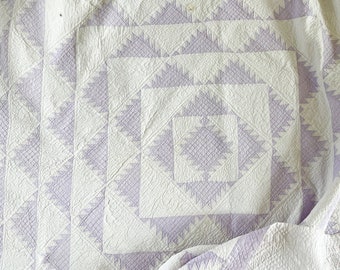 Lavendar Delectable Mountain Quilt - Pale Purple and White Handmade Quilt - Vintage Quilt
