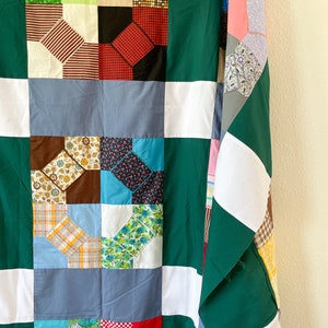 Vintage Bowtie Quilt Top: Machine Pieced Unfinished Quilt (62.5x87.5)