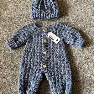 Precioso body para bebé, pelele, traje para cochecito, mono con gorro. imagen 2