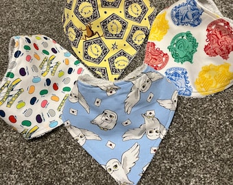 Cotton Baby bandana dribble bib with antibacterial bamboo backing. Harry Potter themed, Peppa Pig themed, Winnie the Pooh