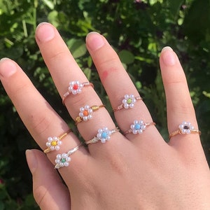 Handmade Flower Pearl Bead Rings, Unique Flower Rings