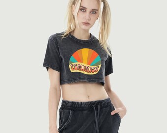 Empowerment crop top: streetwear editie, uitgewassen damestop met feministische afbeelding, hipster T-shirt noodlijdend, jaren 90 geïnspireerde top