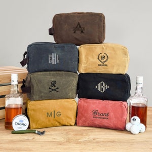 Bestickte Reisetasche, Kulturtasche, Kulturtasche, Kulturtasche, Geschenk für Ihn, Hochzeitstag, Geburtstag, Trauzeuge Geschenk