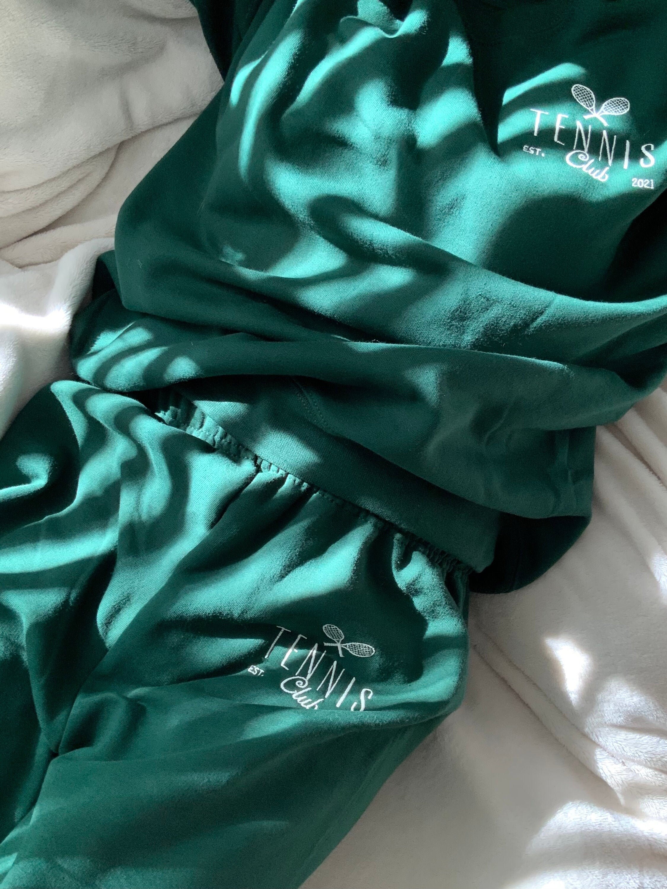 sweatsuit matching