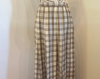 Vintage Brown and Cream Pleated Skirt. Long Skirt. Preppy. Cottage core. Academia.