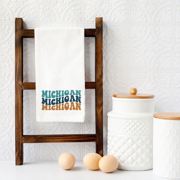 Michigan Tea Towel, Michigan State Tea Towel, Flour Sack Tea Towel, Retro Kitchen Towel, Michigan Home Decor, New Home Gift, Hostess Gift