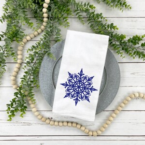 Winter Wonderland Snowflake, Kitchen Snowflake, Snowflake Decor, Snowflake Flour Sack Towel, Winter Decor, Snowflake Kitchen Towel