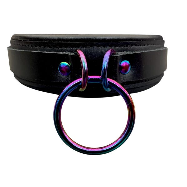 Echt leren halsband I choker halsband zwart gewatteerd leer I 30 mm breed 35 mm centrale O-ring iriserende hardware regenboog hardware regenboog choker