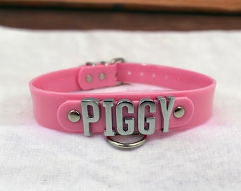 Collar de PVC Piggy Collar hecho a medida I Elijo cualquier nombre I Collar de PVC rosa 24 mm de ancho Letras cromadas de 18 mm Hecho a mano l Gargantilla hecha a medida