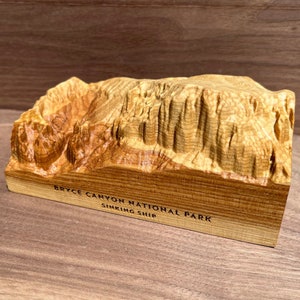 Bryce Canyon National Park topographische Schnitzerei; Modell des sinkenden Schiffs, aus einem massiven Holzblock geschnitzt; Geschenk für Wanderer, Backpacker