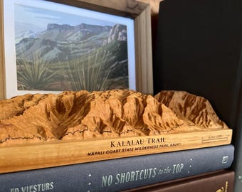 Kalalau Trail 3D Trail Map of the Na Pali coast of Kauai with optional personalization; trophy detailing the topography & route