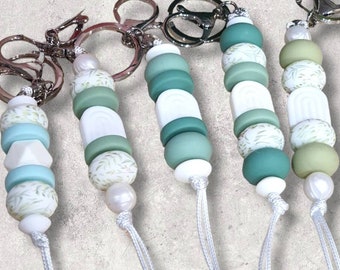 Grün Floral Schlüsselanhänger Lanyard Silikon Bogen Bead in | Spezialanfertigung | Verschiedene Stile verfügbar | Handarbeit | Grün Floral