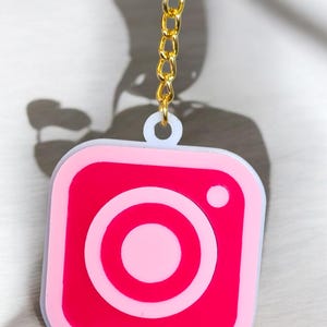 Personalised Smart Business Keyring - Social Media Keyring, Business Digital Card, NFC Tag