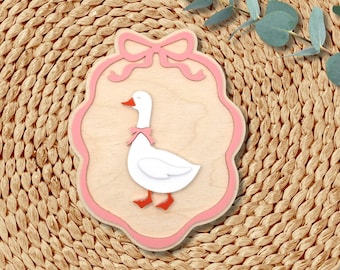 Oval Scalloped Goose Door Sign | Personalised Baby Girl Nursery Decor | Baby Shower Gift, New Parents Keepsake