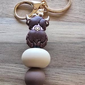 Highland Cow Keyring Silicone Bead - Brown and Brushed Gold Design | Handmade Keyring | Keyrings Id Holders Lanyards Necklaces | 8 Colours