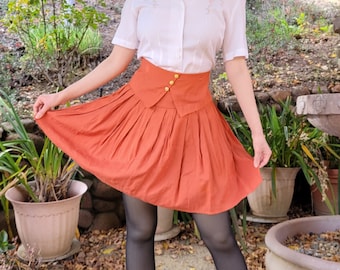 Burnt Orange Skirt // Vintage 1980s 1990s / Fully Lined / A-Line / Skater Circle / Gold Buttons / Elastic Waist / Zipper / Size XS S