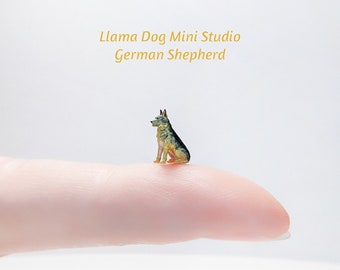Figurina di pastore tedesco in micro miniatura - Le miniature sono perfette per gioielli, diorami, resina, set di treni, angoli di libri e molto altro!