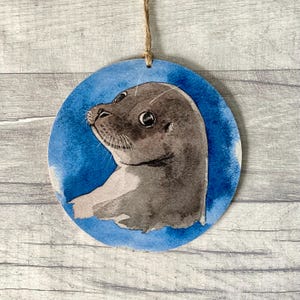 Seal Decoration, Seal Ornament for Friend, Nautical Gift for Mum, Coastal Decor for the Home, Birthday Present for Sea Lover, Maritime Decor