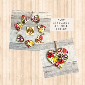 Various floral decorations which are also available
