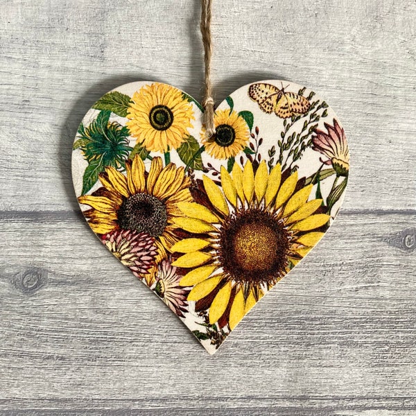 Sunflower Decoration, Wooden Sunflower Ornament, Birthday Gift for Nature Lover, Sunflower Gifts for Friend, Housewarming Gift for Gardener