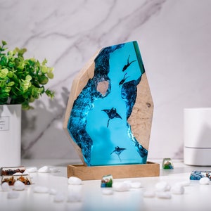 Nachtlicht Taucher Ozean, Ray Lampe Harz, Epoxidharz Holz, benutzerdefinierte Harz Epoxy Lampe, blaue Ozean Lampe,Hai Epoxy Lampe,Weihnachtsgeschenk