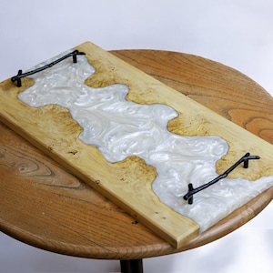 Personalized Serving Tray Wood Epoxy Resin, Epoxy Resin Cheese Tray,  Personalized Wedding Gift, Handcrafted Gifts, Housewarming Gift