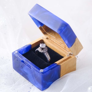 anniversary ring, wedding ring box, ring bearer proposal box, ring box proposal, wooden ring box, anniversary ring box, silver ring wood, jewelry ring box, ENGAGEMENT RING BOX, moissanite ring, birthstone ring, wedding ring holder