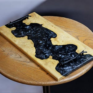 Personalized Serving Tray Wood Epoxy Resin, Epoxy Resin Cheese Tray,  Personalized Wedding Gift, Handcrafted Gifts, Housewarming Gift
