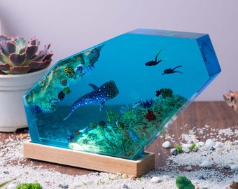 Lamp scuba diver ocean, whale shark lamp resin, epoxy resin wood, custom resin epoxy lamp, blue ocean lamp, shark epoxy lamp, handmade gift